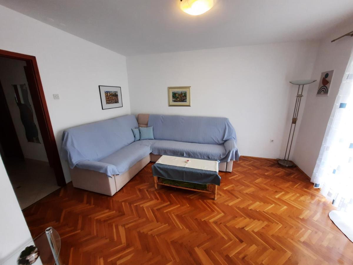 Apartman Ловран Экстерьер фото